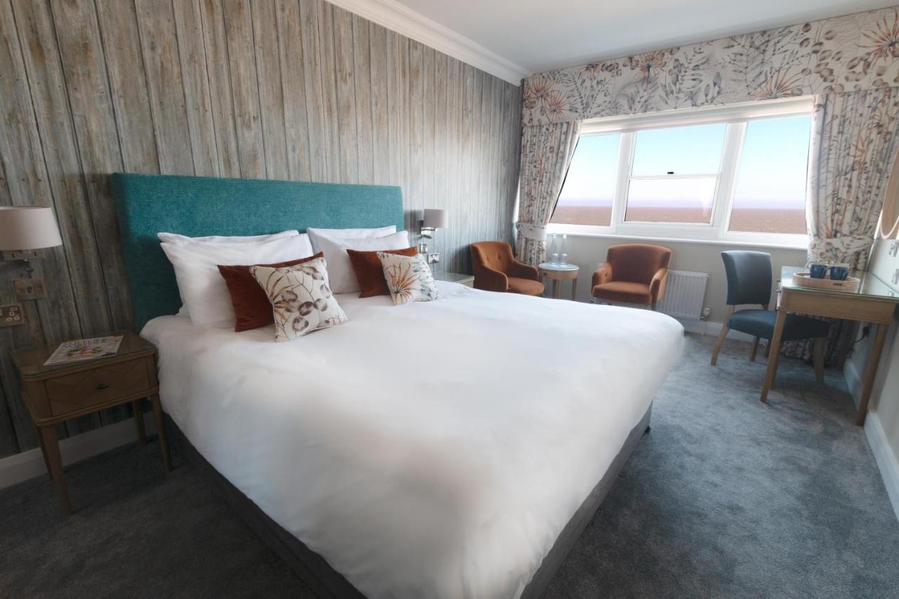 The Brudenell Hotel Алдебург Екстериор снимка